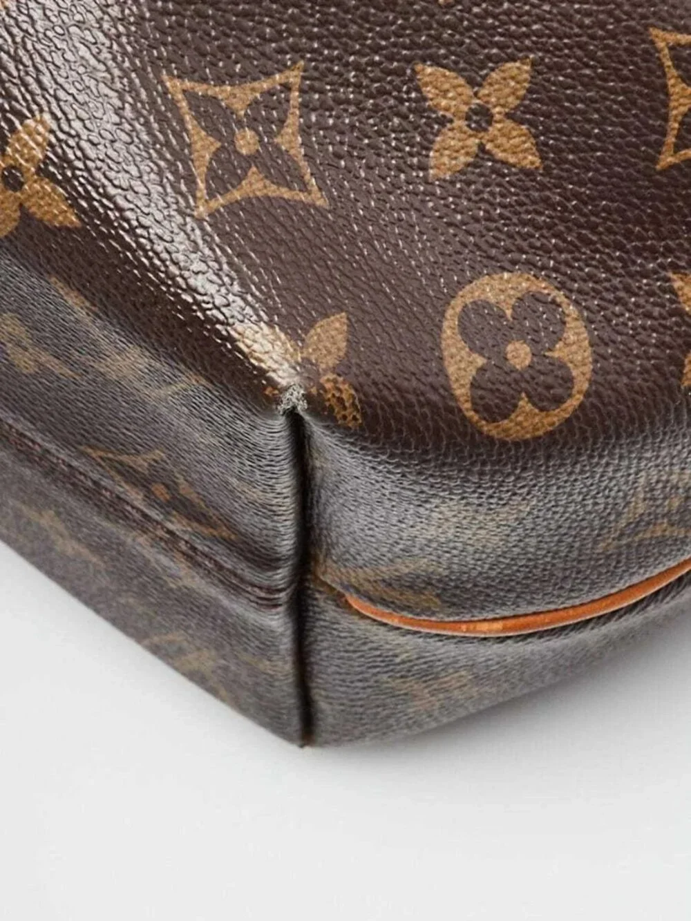 Louis Vuitton Monogram Canvas Turenne MM Bag